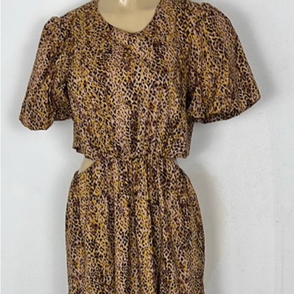 WAYF NWT New tiger print puff sleeve cutout maxi midi dress S Small - Picture 2 of 10